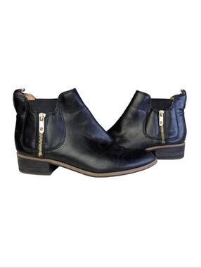 Tommy Hilfiger Zippered Chelsea Boot, Low Heel, Size 9